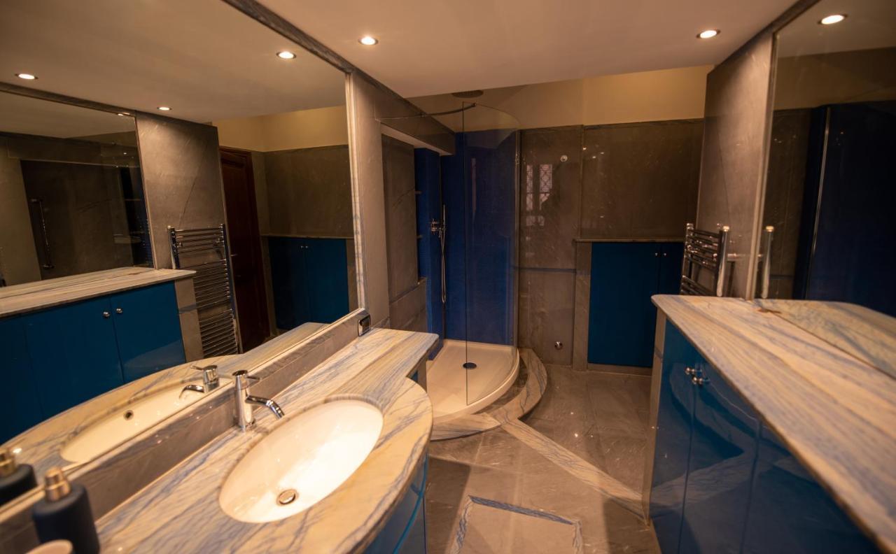 Anna Trevi 52 Luxury Appartment Rome Exterior photo